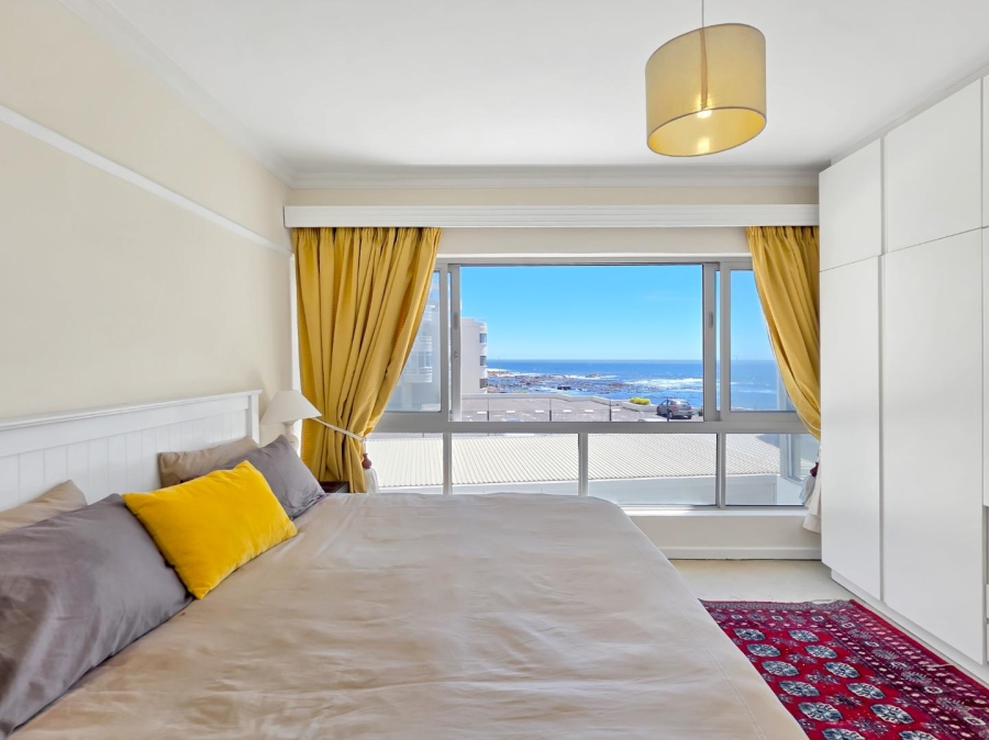 To Let 2 Bedroom Property for Rent in Sea Point Western Cape